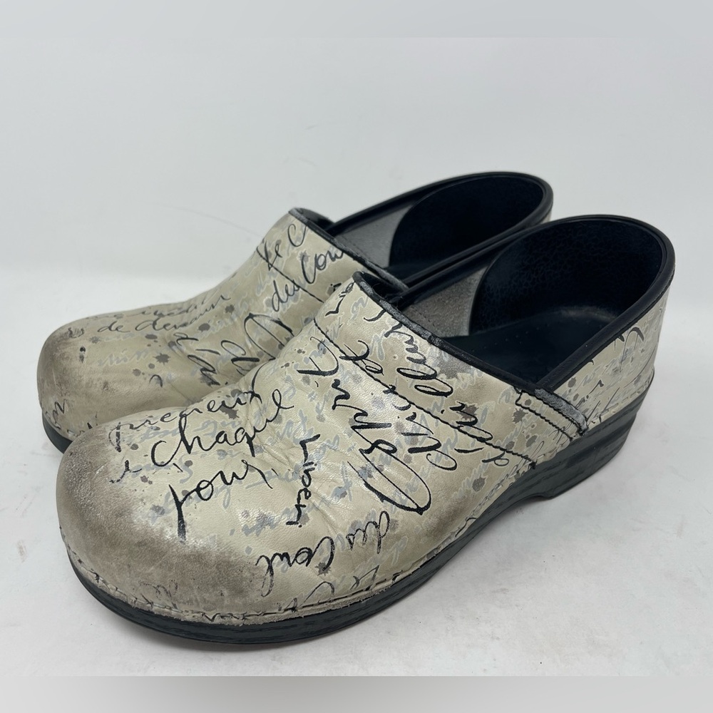 Dansko French script clogs EUR size 41 US women’s 10.5